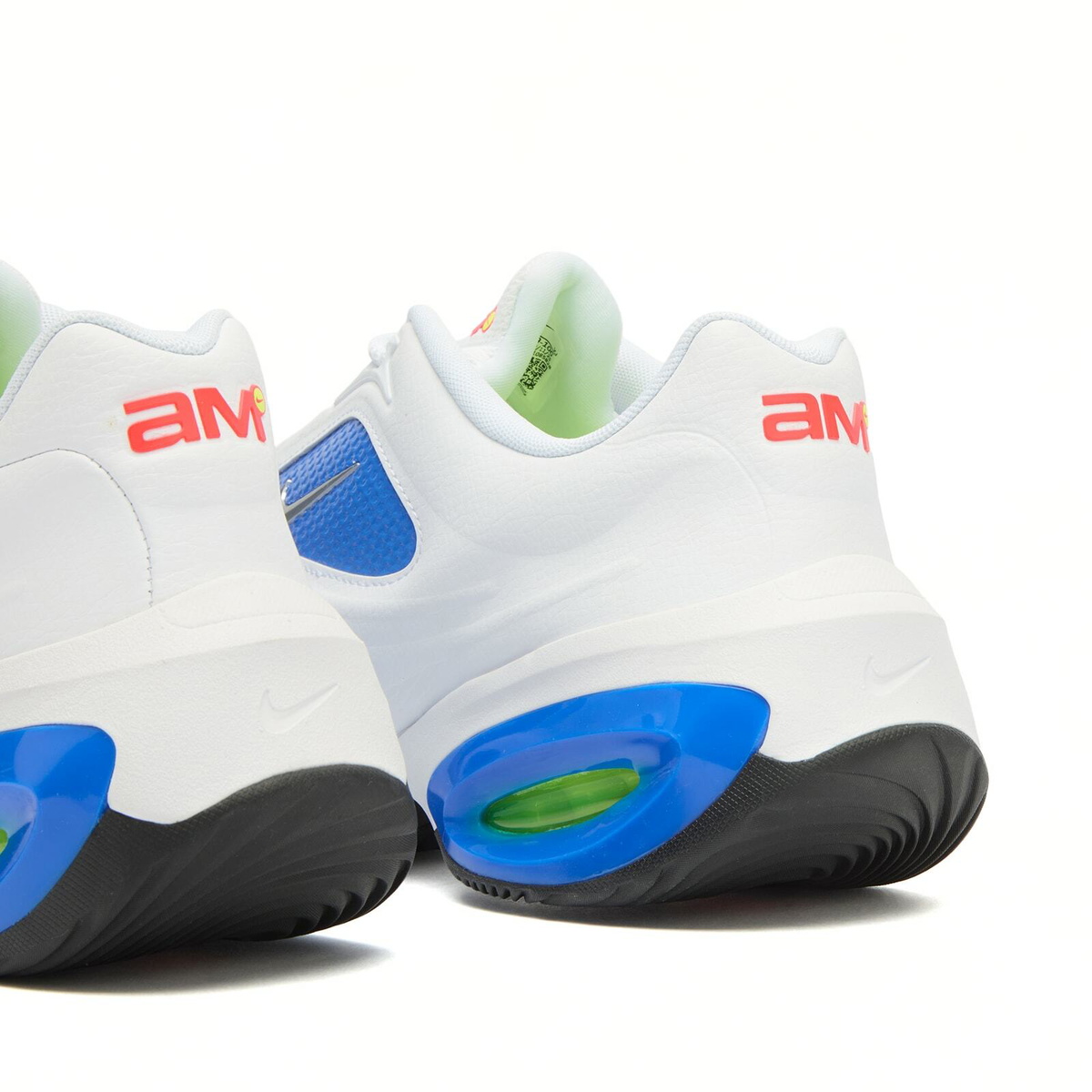 Nike Wmns Air Max Muse Vc Sneaker in White/Brt Crimson/Black