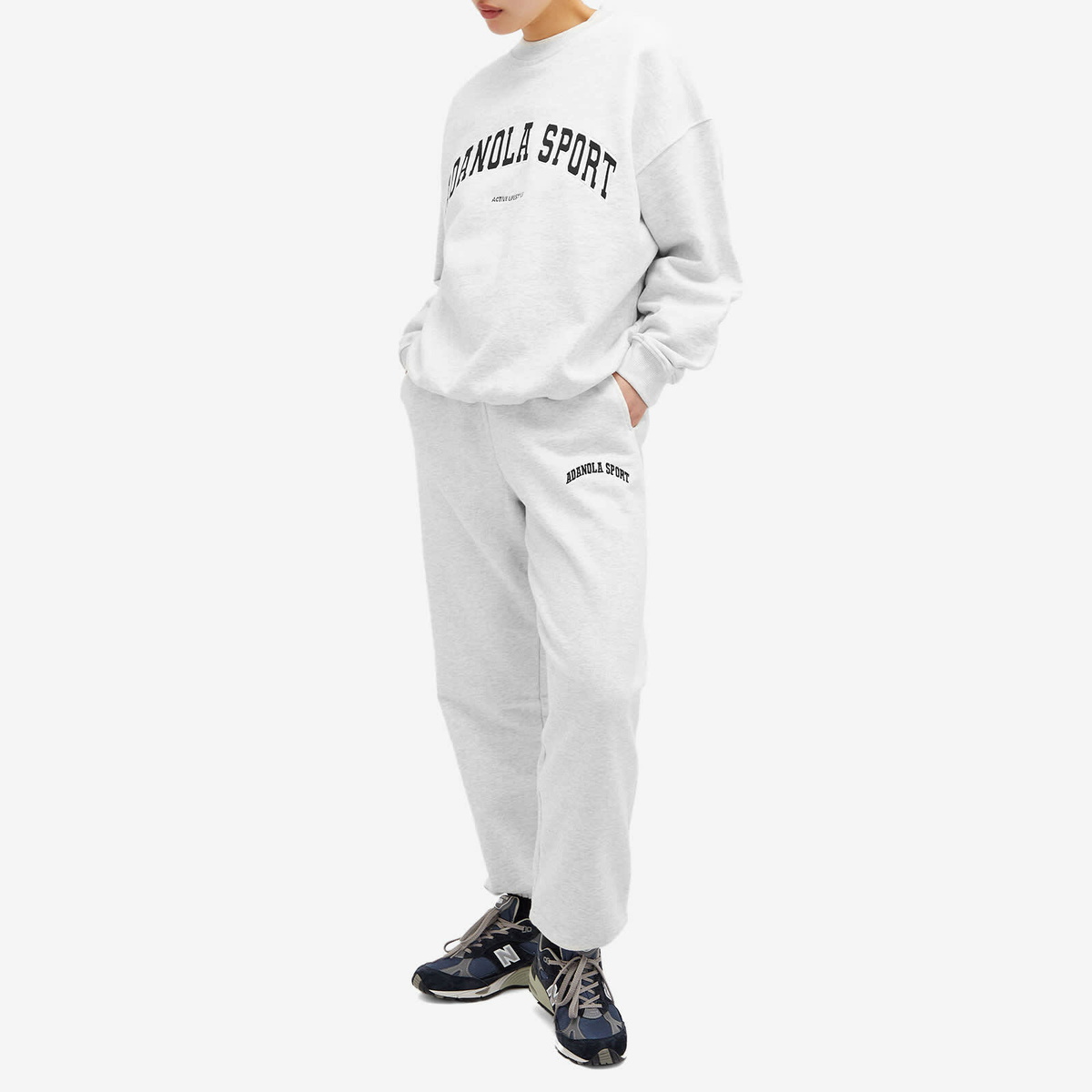 Adanola Women's AS Oversized Sweatshirt in Light Grey