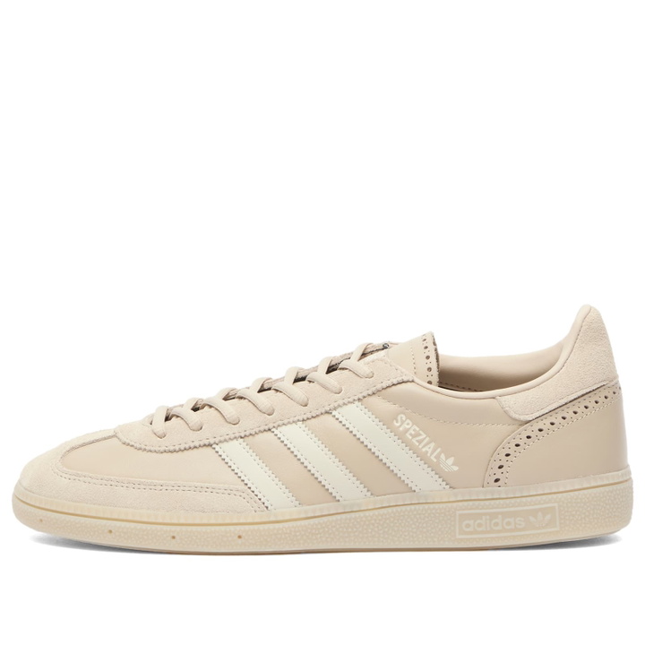Photo: Adidas Handball Spezial Sneaker in Wonder Beige/Alumina/Wonder Beige
