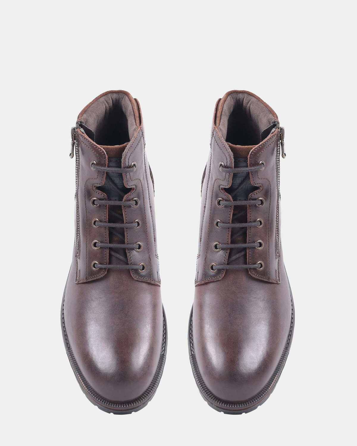 Steve Madden Moris Boots in Brown