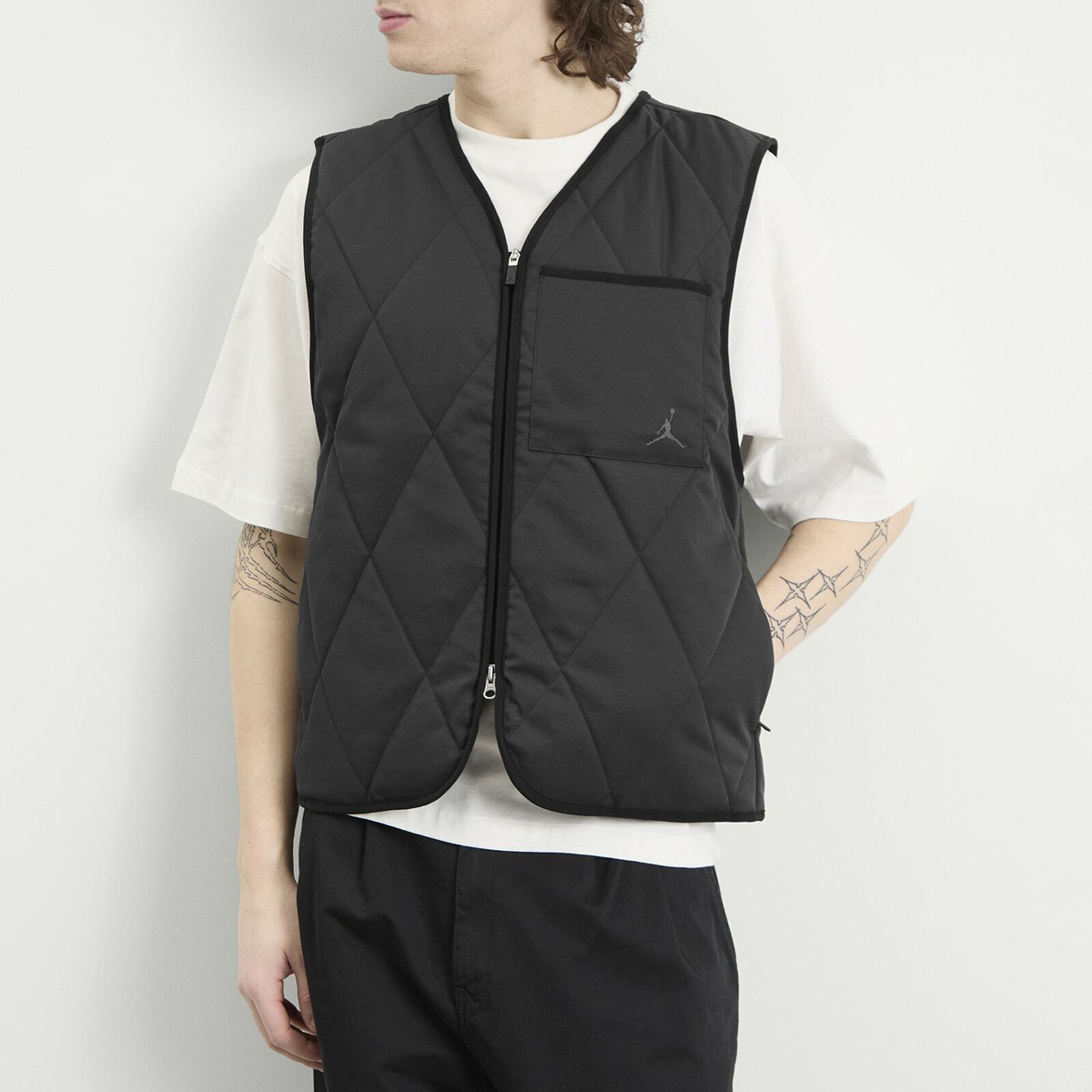 Air Jordan Men's Golf Vest in Black/Dark Shadow