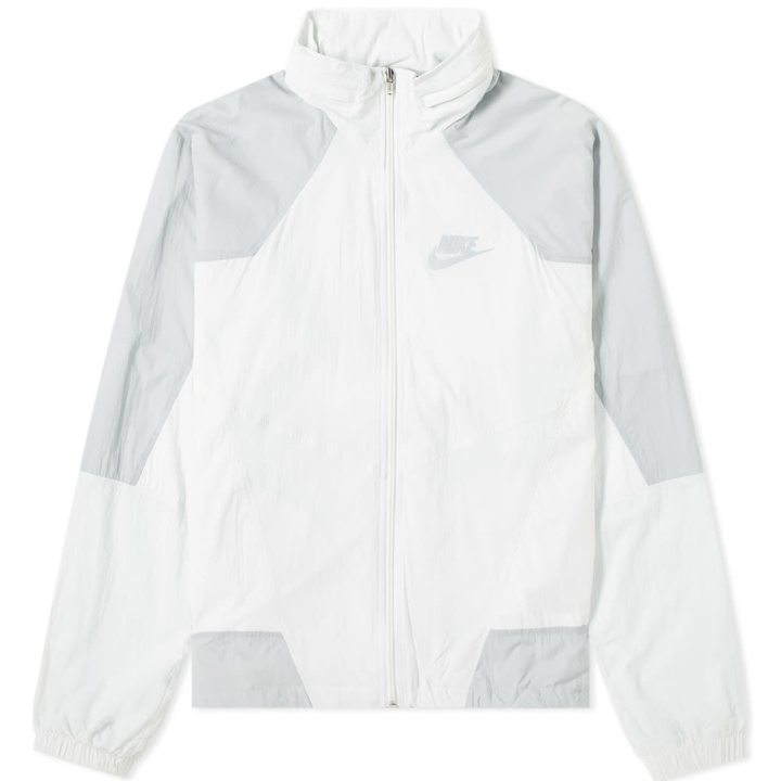 Photo: Nike Re-issue Woven Wind Jacket
