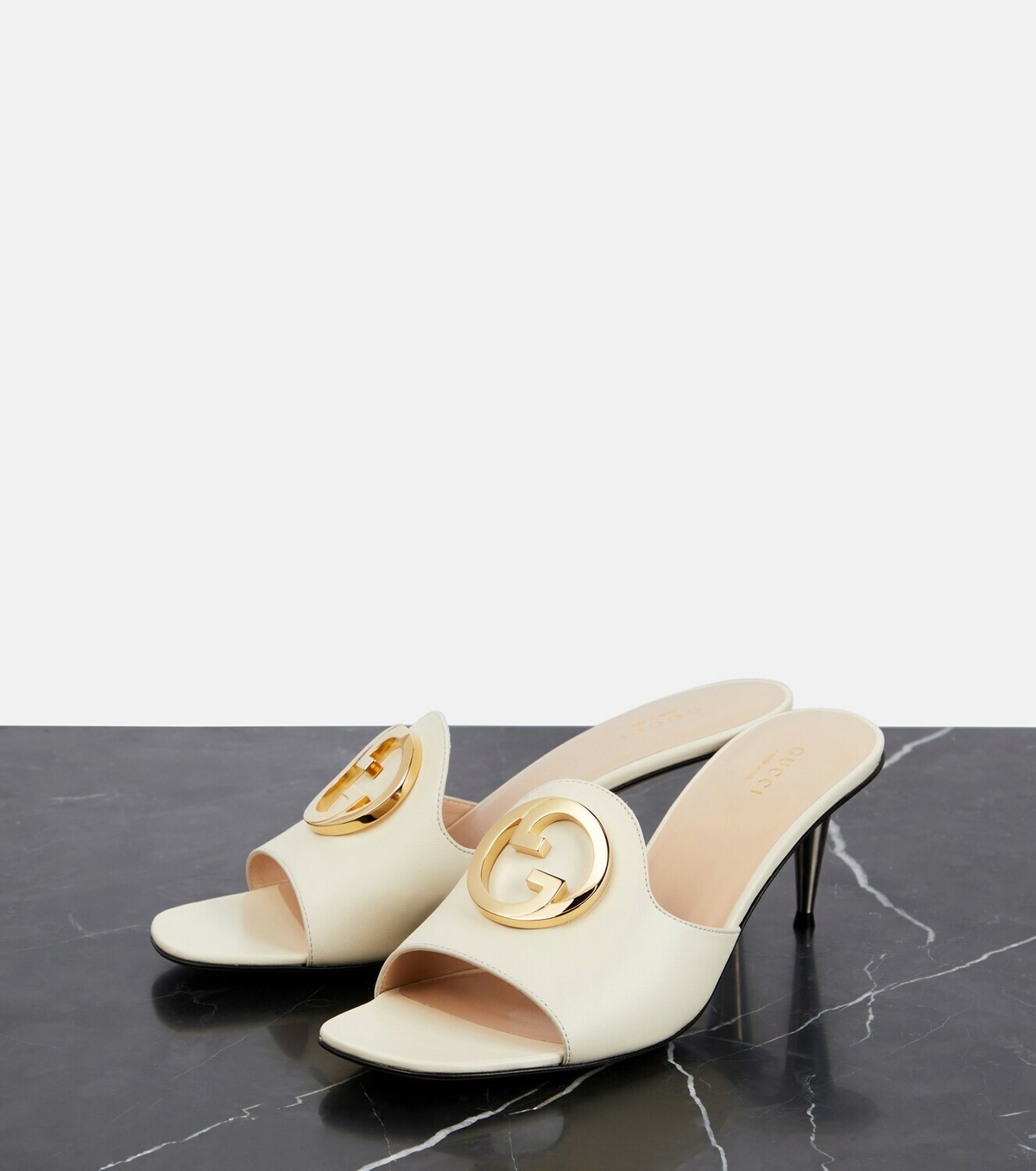 【GUCCI 】Nojum Blondie llic Leather Mule SandalsPLATINO Gucci - Gucci Blondie leather mules Gucci