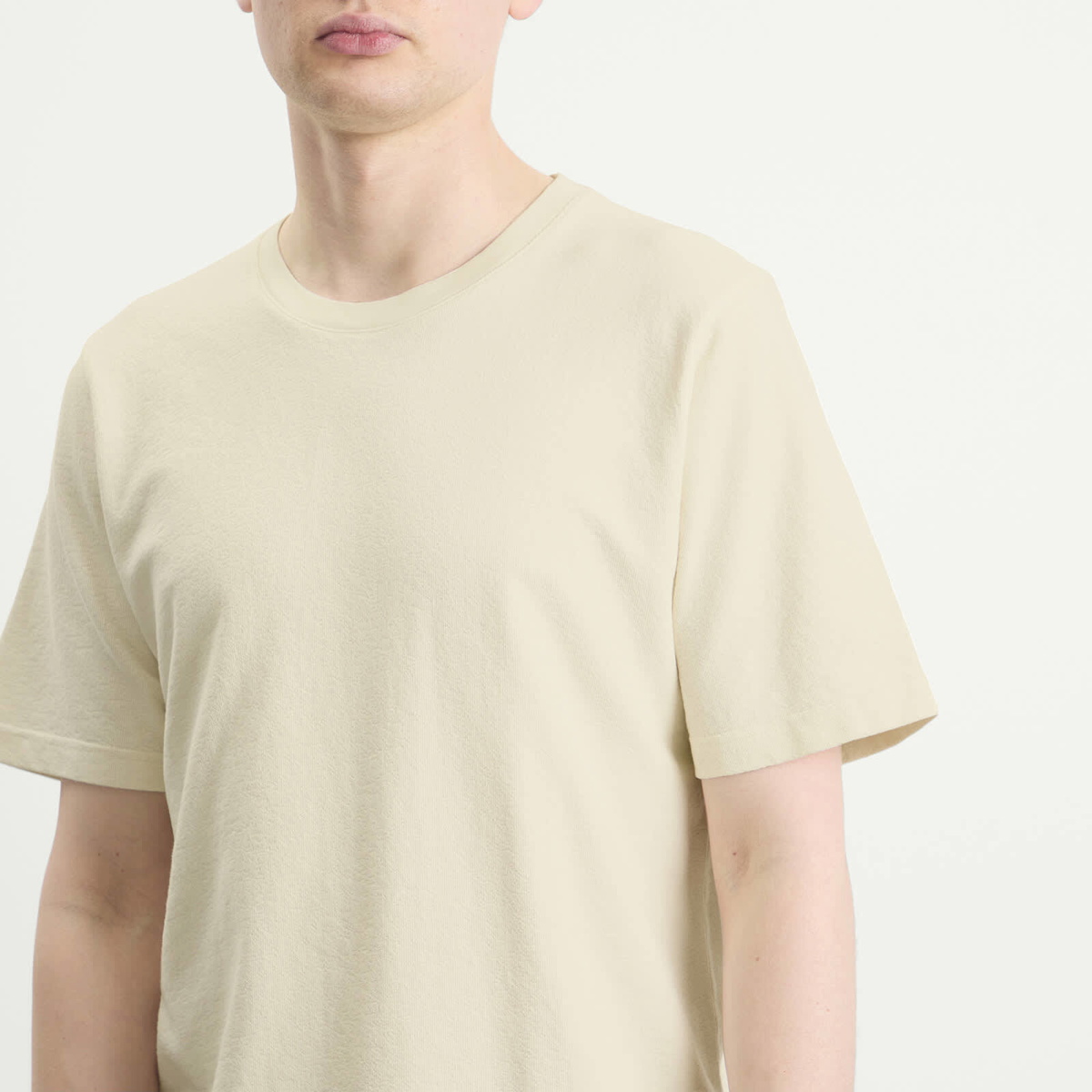 Folk Men's Textured T-Shirt in Ecru