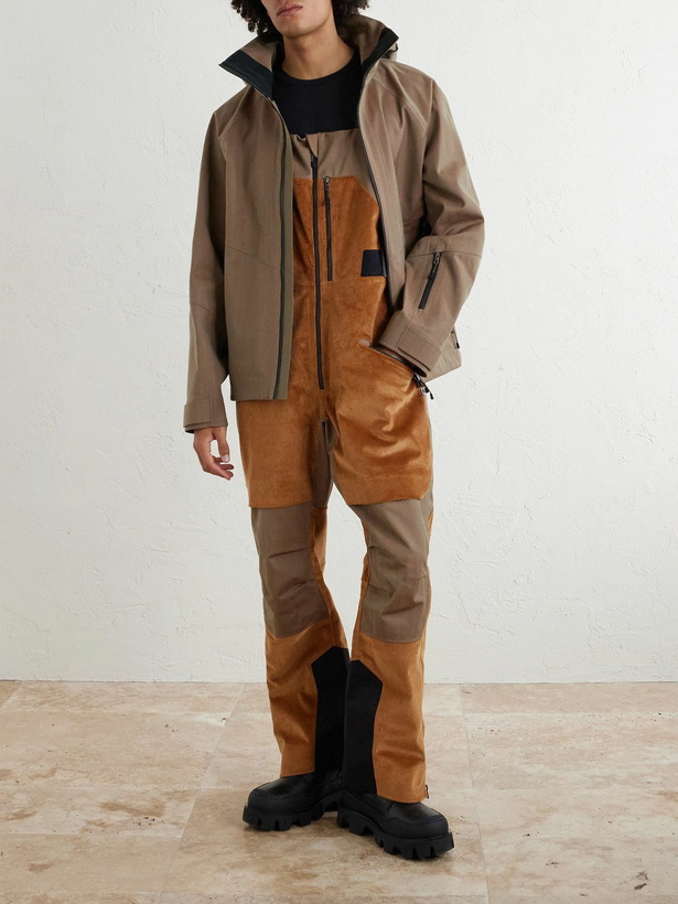 Photo: SEASE - Intrepid Herringbone Virgin Wool Hooded Ski Jacket - Brown