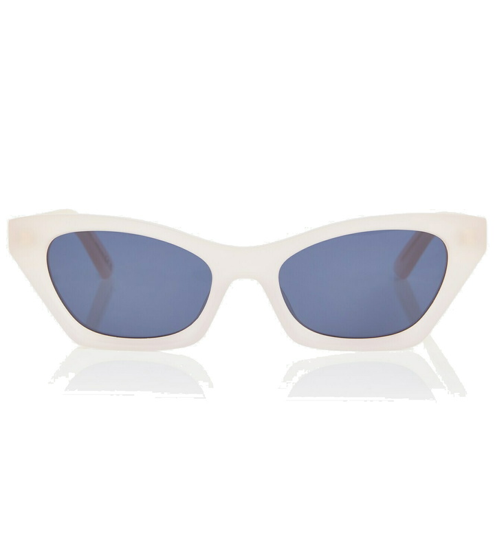 Photo: Dior Eyewear Dior Midnight B1I cat-eye sunglasses