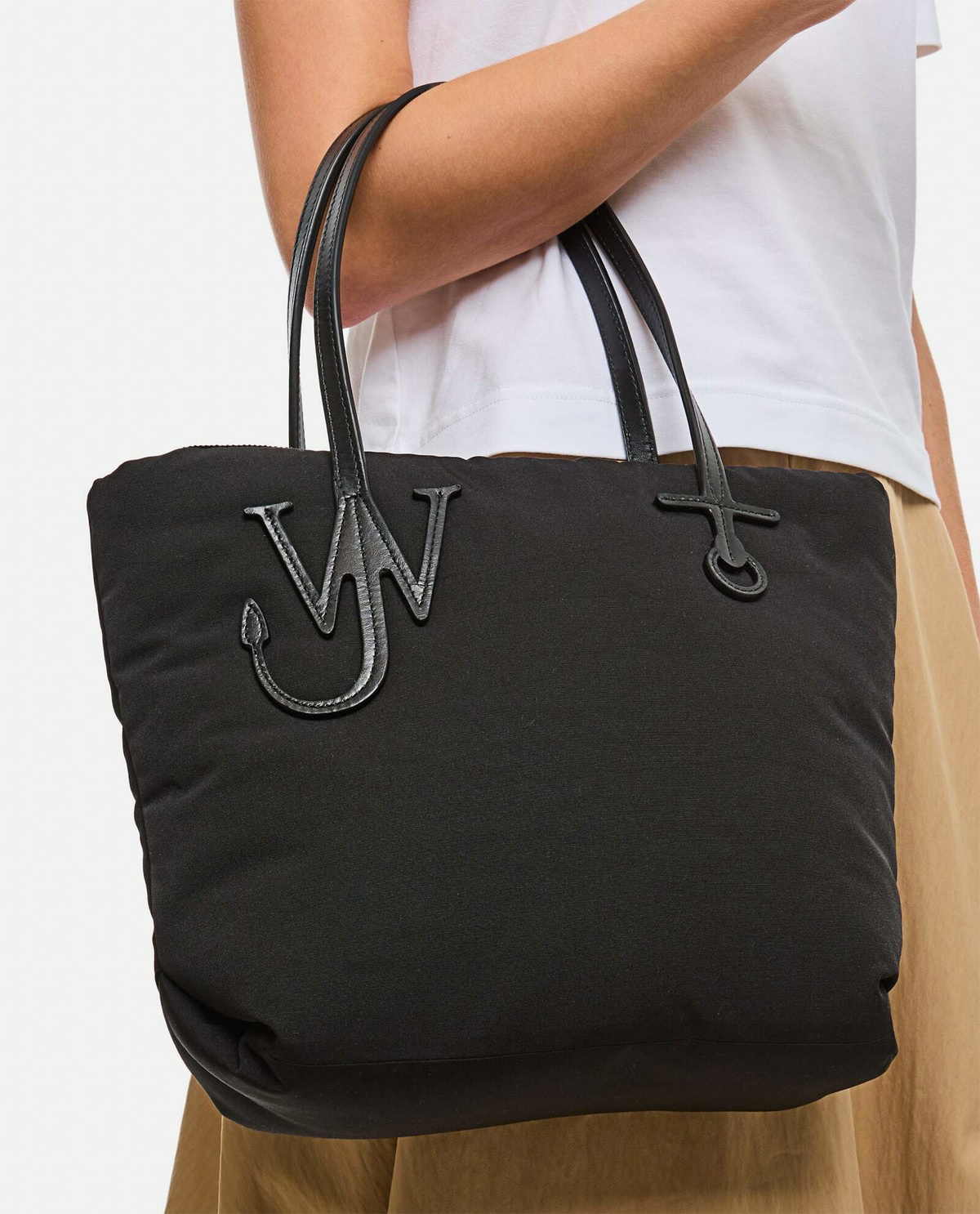 Jw Anderson Small Puffy Anchor Tote Handbags 600055075blu