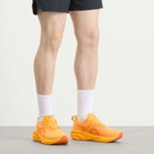 Asics Running Asics NOVABLAST 5 Sneaker in Yamabuki/Anzu
