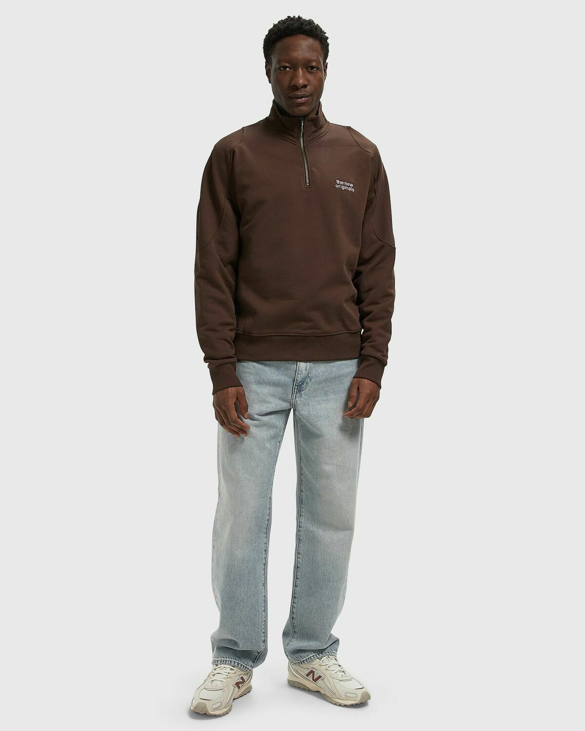 EMBLEM HALF ZIP SWEATER