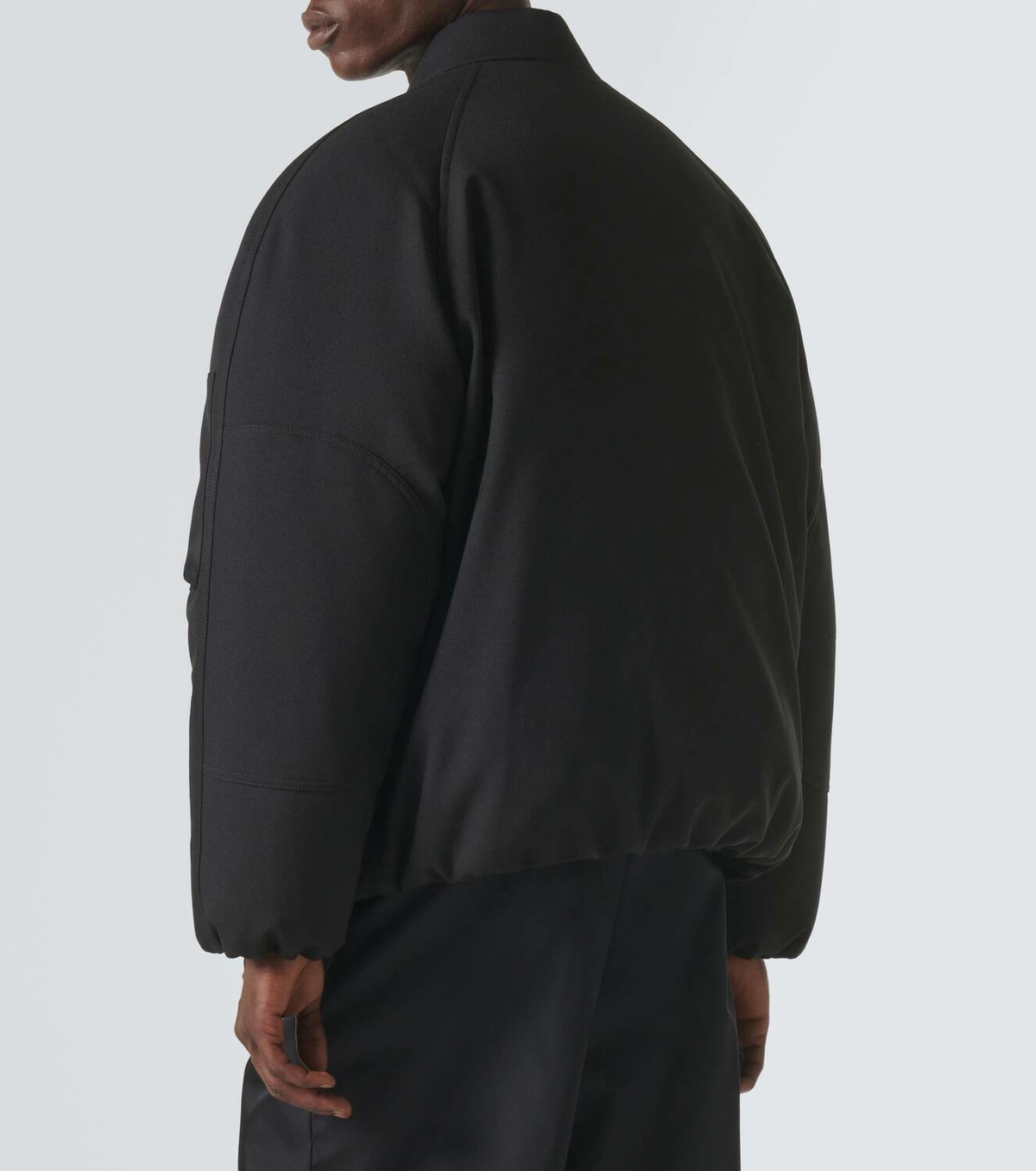 ダウンジャケット・コート JIL SANDER Black Gabardine Oversize Down Jacket Jil Sander Oversized Gabardine Down Jacket In Black | ModeSens