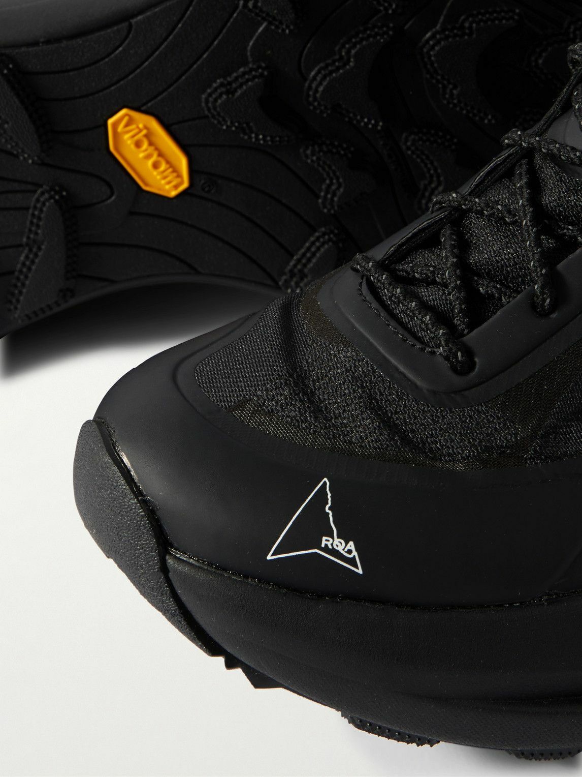 ROA - Sella Leather and Mesh Sneakers - Black ROA