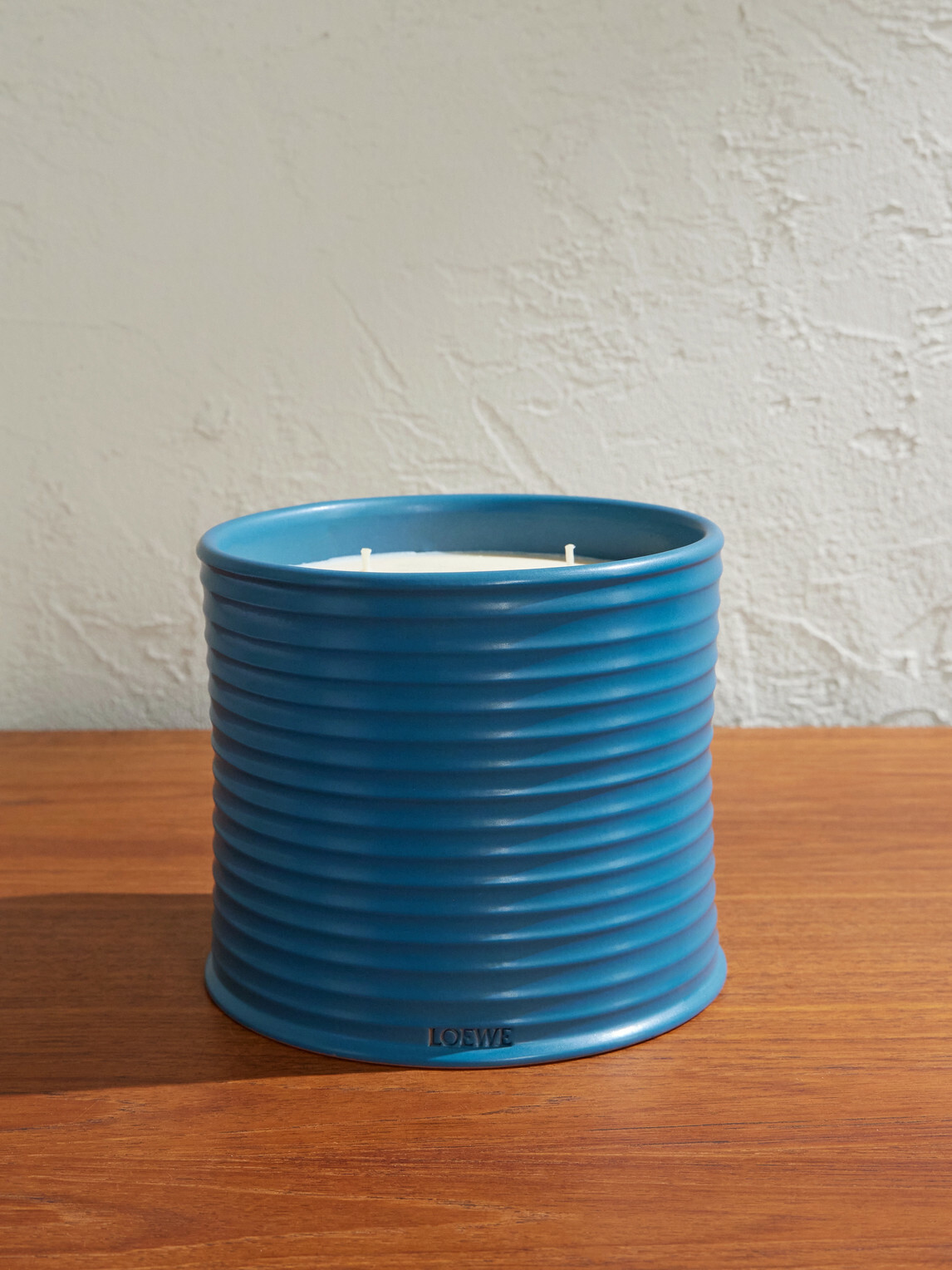 LOEWE Perfumes - Large Incense Scented Candle, 2120g - Blue