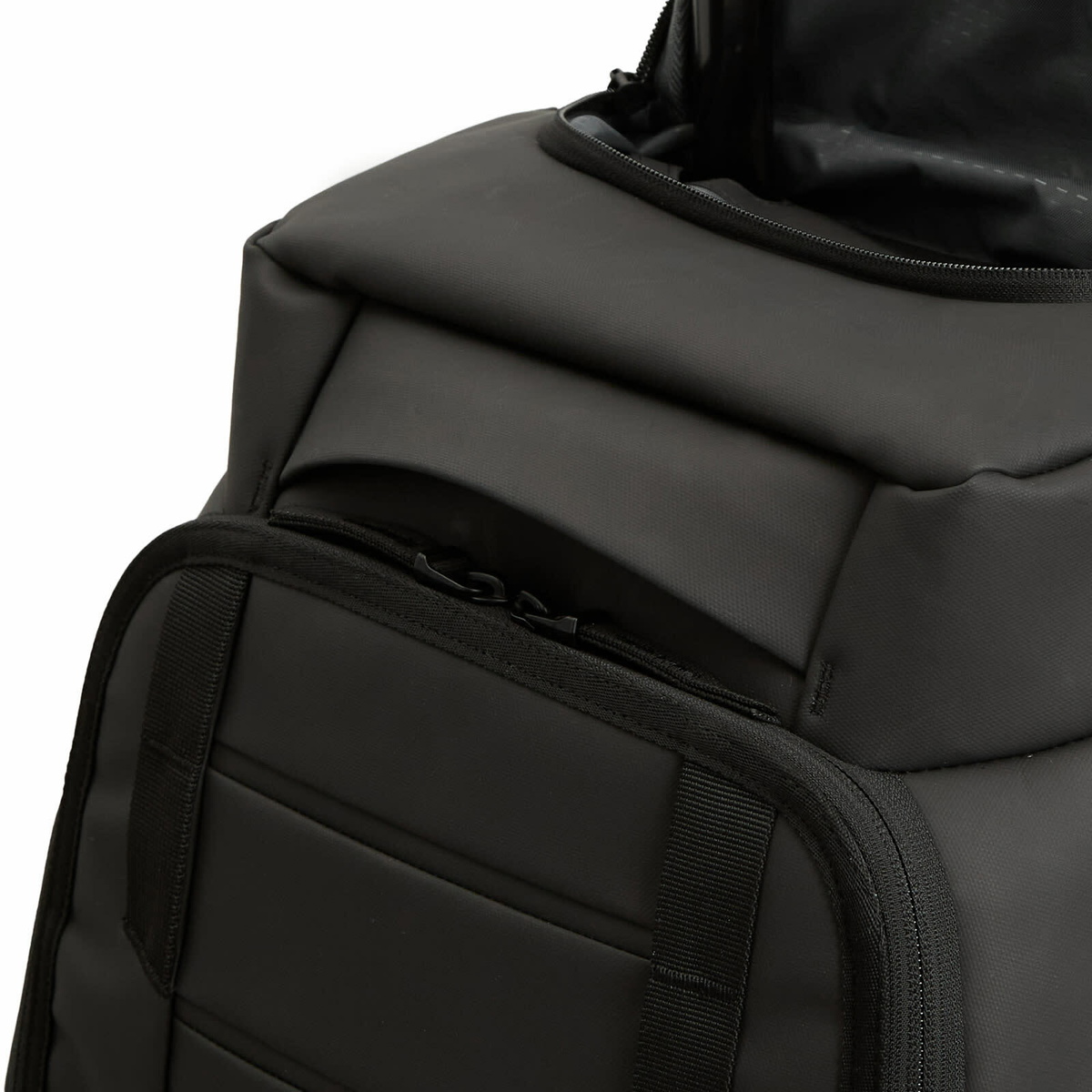 Db Journey Hugger Roller Bag Carry-On - 40L in Black Out 