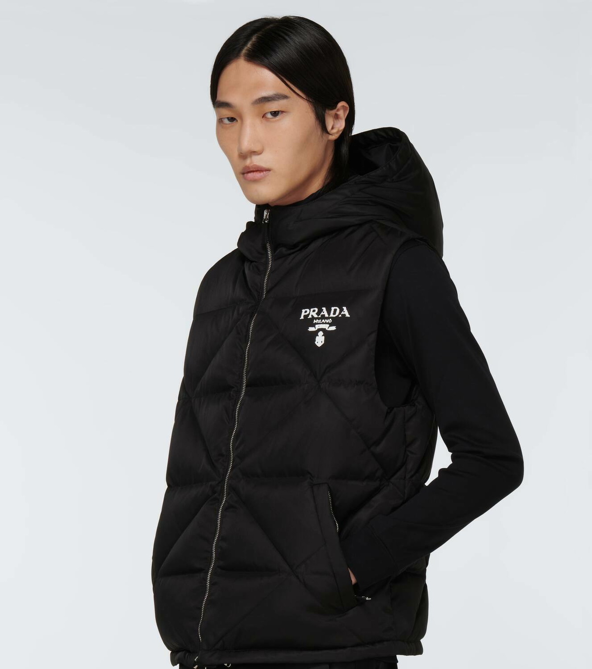 PRADA Re-Nylon ダウンベスト L PIUMINO GILET PRADA Re-Nylon ダウンベスト L PIUMINO GILET - メルカリ