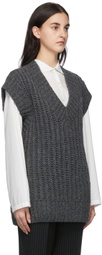 AMI Paris Grey Hand-Knitted V-Neck Oversize Vest