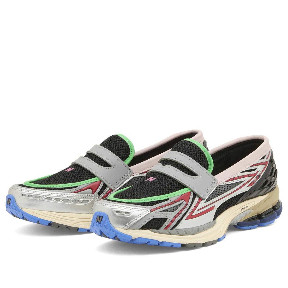 New Balance 1906 Loafer Sneaker in Silver Metallic/Black/Fire Cracker