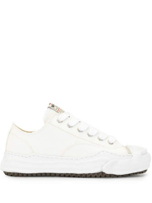 Photo: Maison MIHARA YASUHIRO White Hank Chunky Sneakers