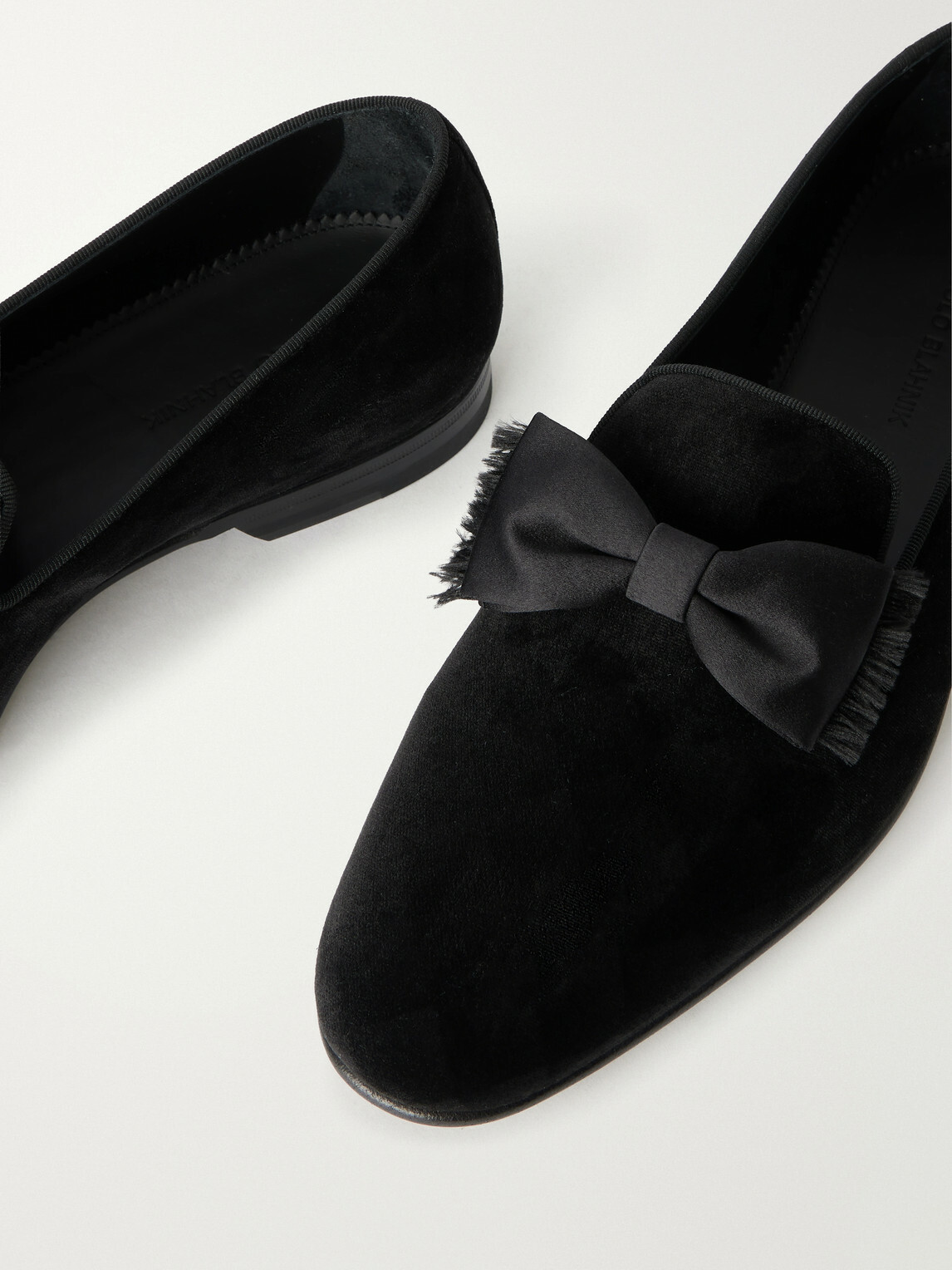Manolo Blahnik - Rufus Bow-Detail Quilted Velvet Loafers - Black