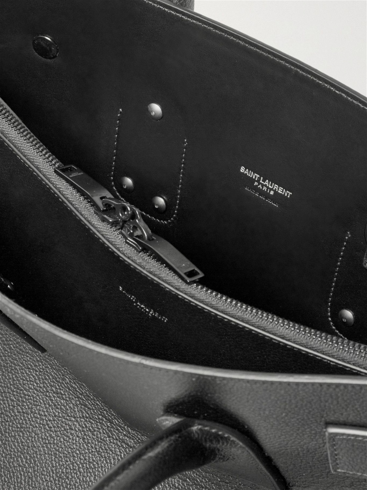 Sac de jour 48h duffle bag in grained leather, Saint Laurent