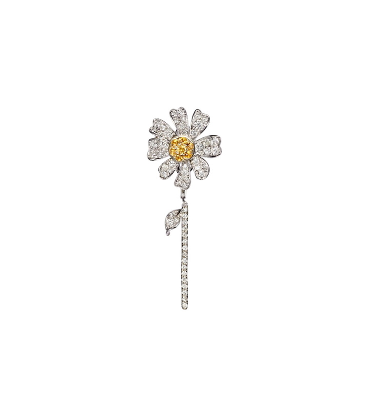 Photo: Yvonne Léon Marguerite 9kt white gold single earring with diamonds and citrines
