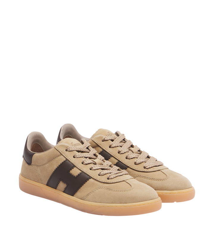 Photo: Hogan H647 leather sneakers