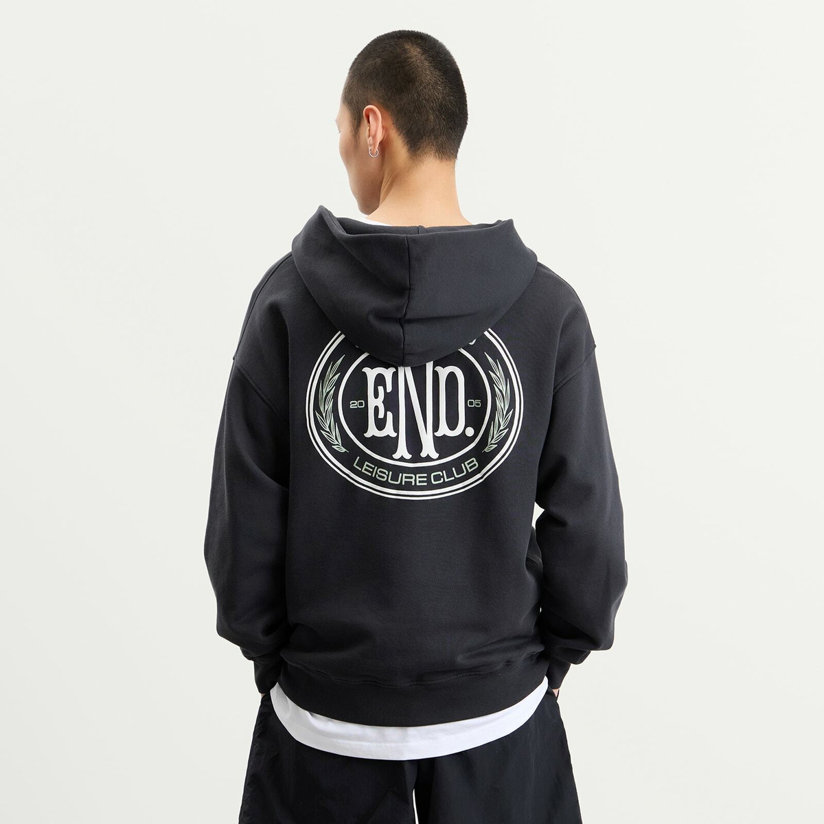 END. Leisure Pullover Hoodie in Cinder Black