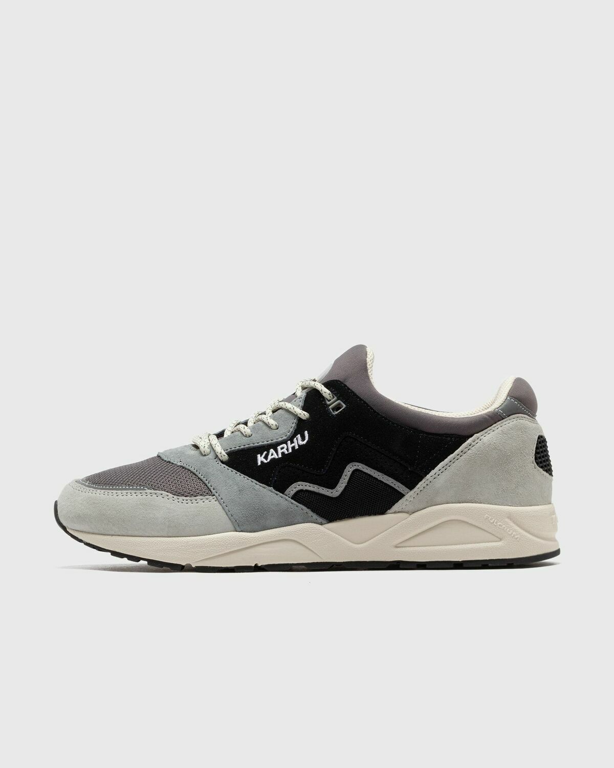 Karhu Aria 95 black/blue Mens Lowtop