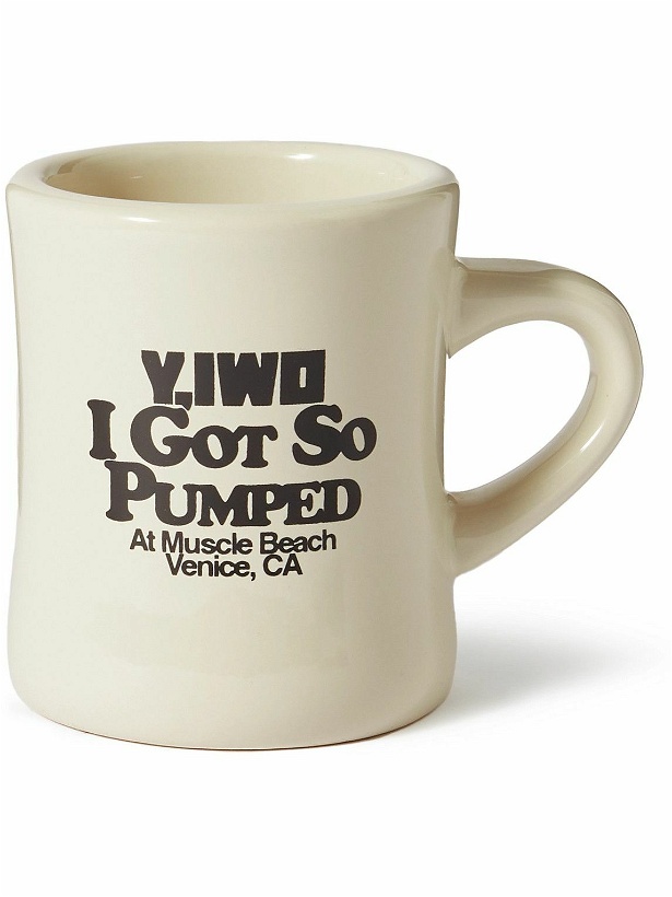Photo: Y,IWO - Pumped Logo-Print Ceramic Mug