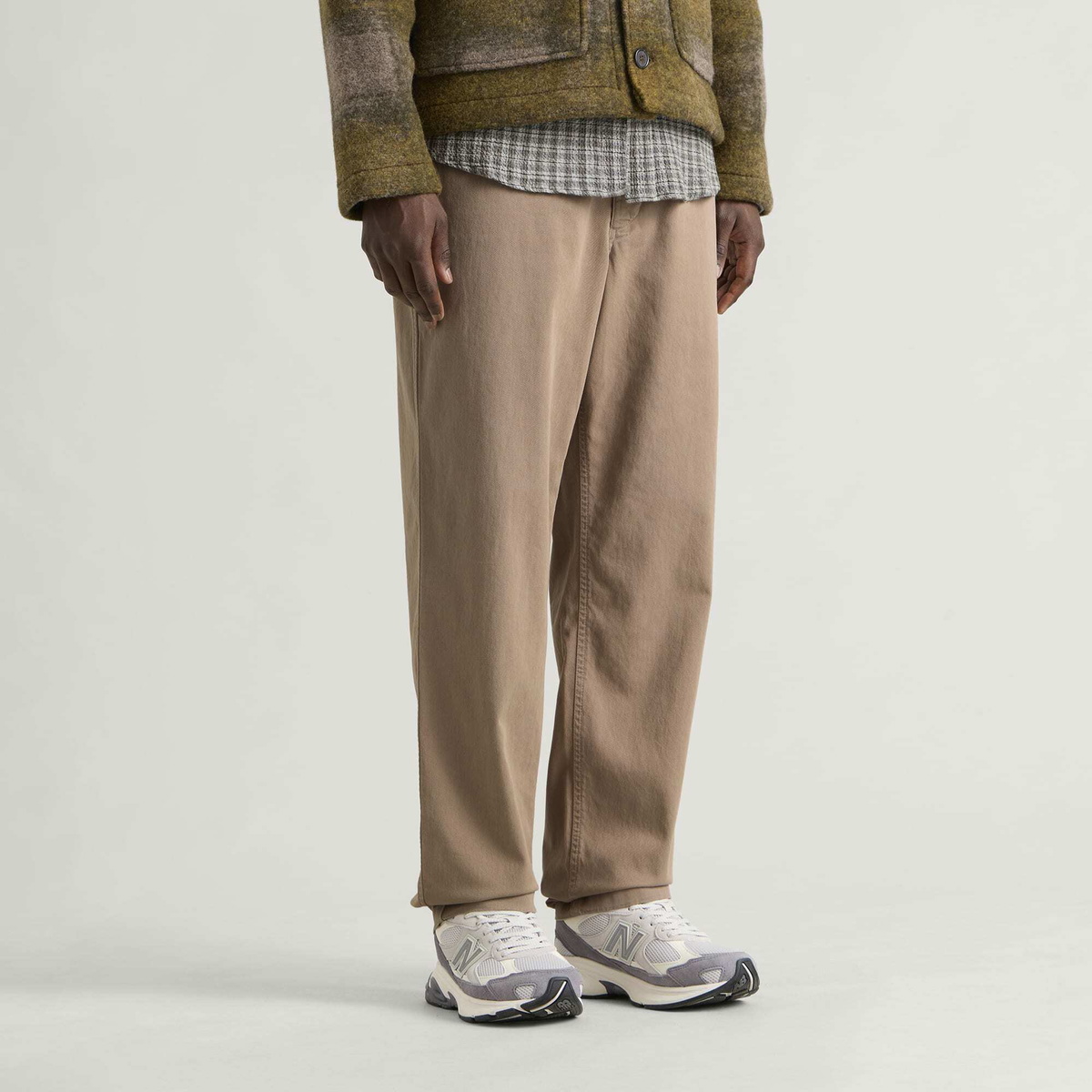 Norse Projects Men's Trysil Regular Organic Stretch Twill Trouser in Utility Khaki