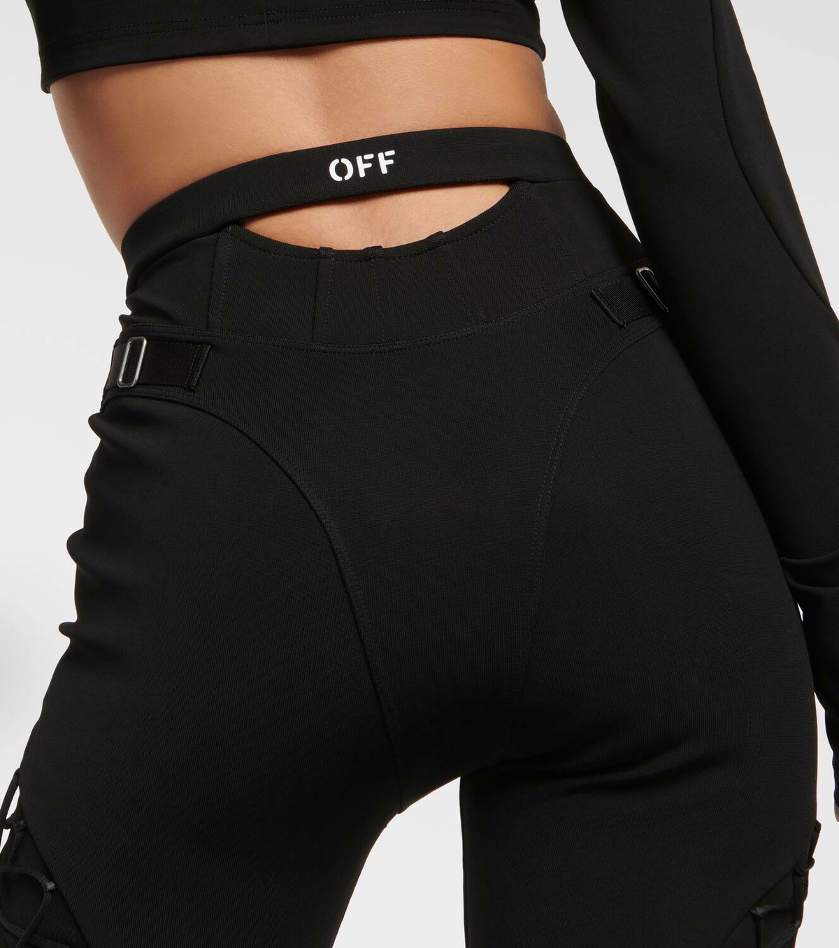 Sleek Split Leggings in black