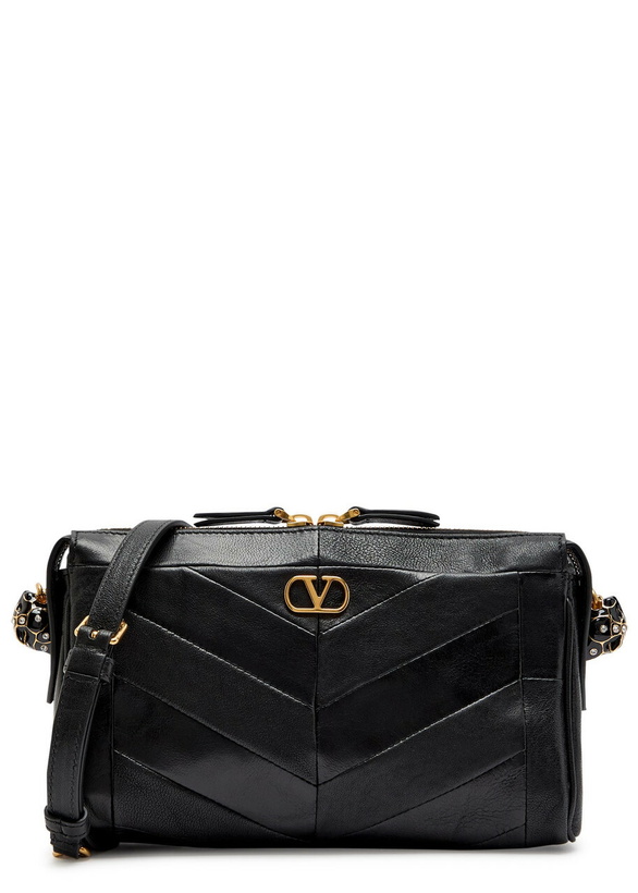 Photo: Valentino Garavani Vlogo Panelled Leather Shoulder bag - Black - One Size