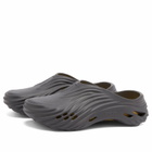 Crocs Men's Echo Wave in Black Sand