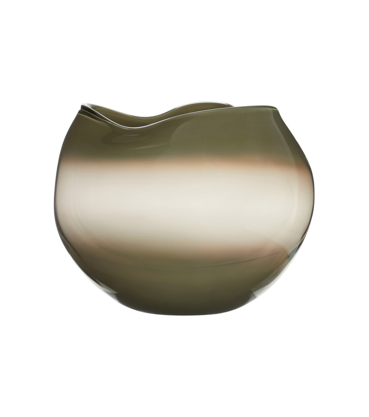 Photo: Alexa Lixfeld Gravity glass vase