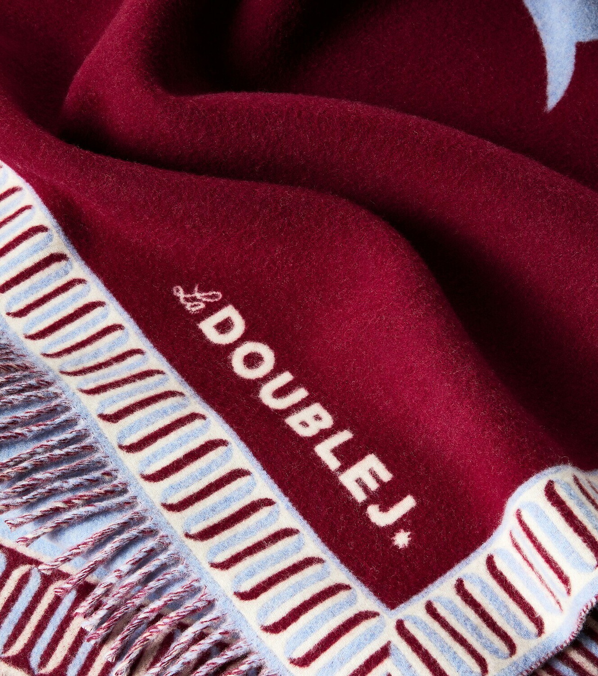 La DoubleJ Dove wool and cashmere blanket