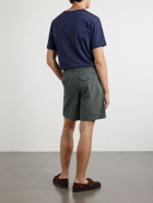 Noah - Straight-Leg Pleated Checked Cotton and Linen-Blend Seersucker Shorts - Green