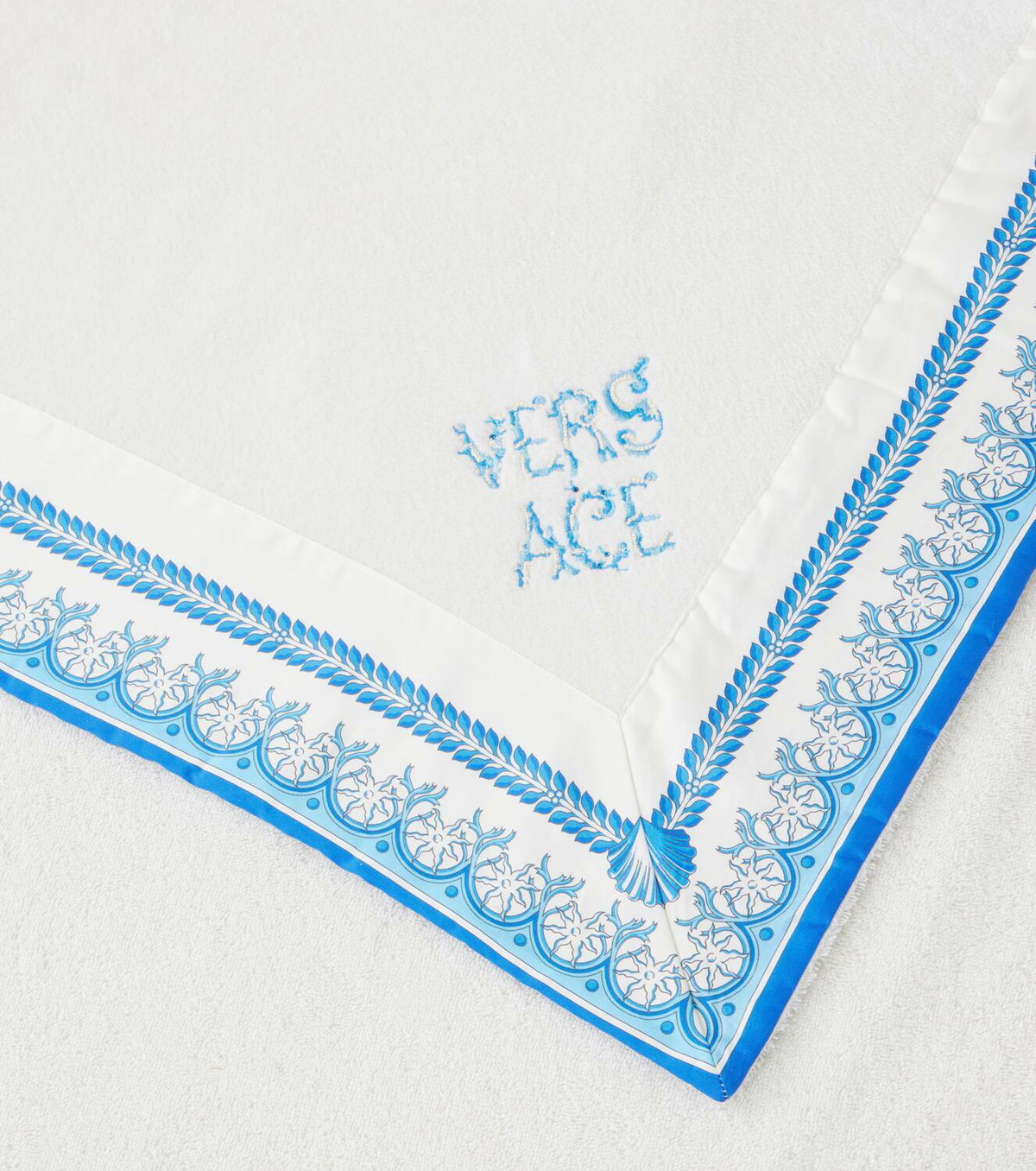 Versace Home Underwater Barocco cotton terry beach towel