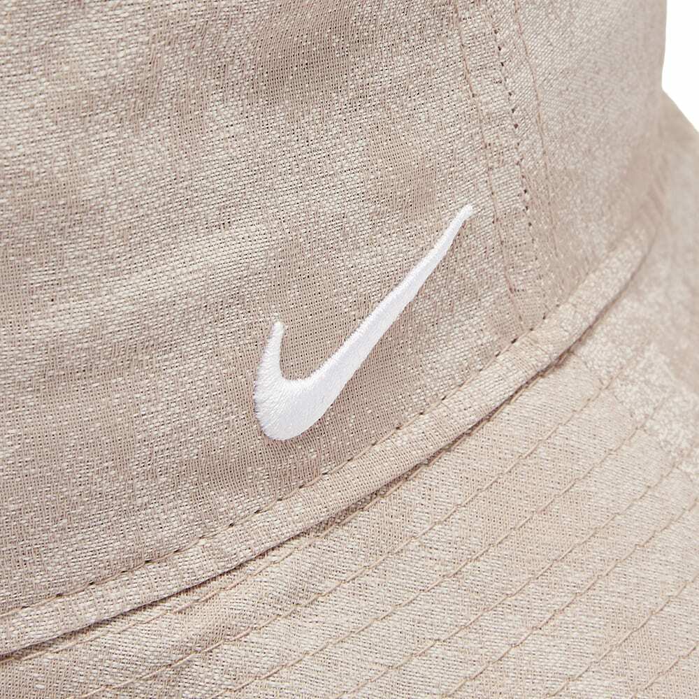 Nike NRG Bucket Hat in Malt/White