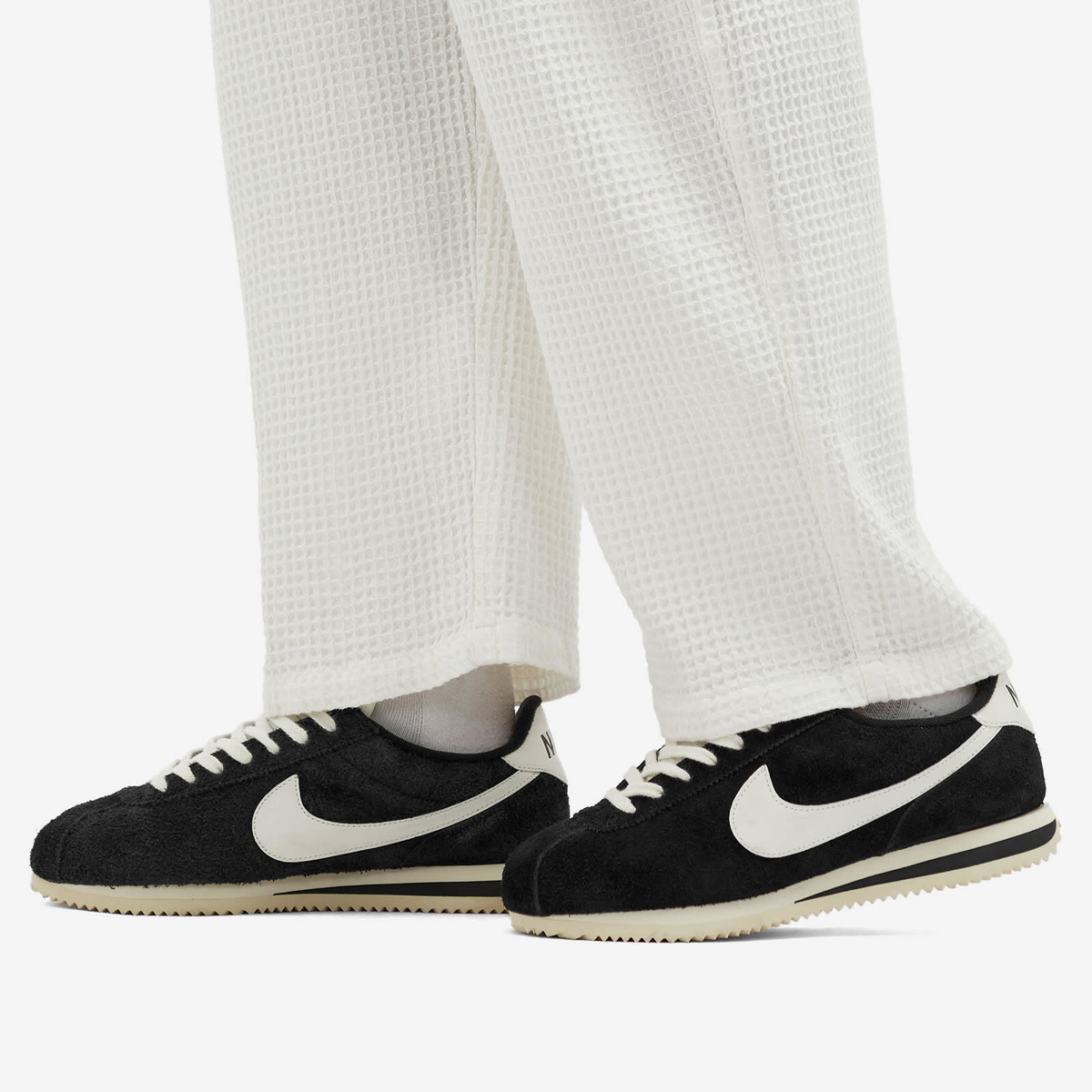 ‼️NIKE W Cortez VNTG 新品未使用‼️ Nike Women's W Cortez Vntg Sneakers in Black/Sail/Team