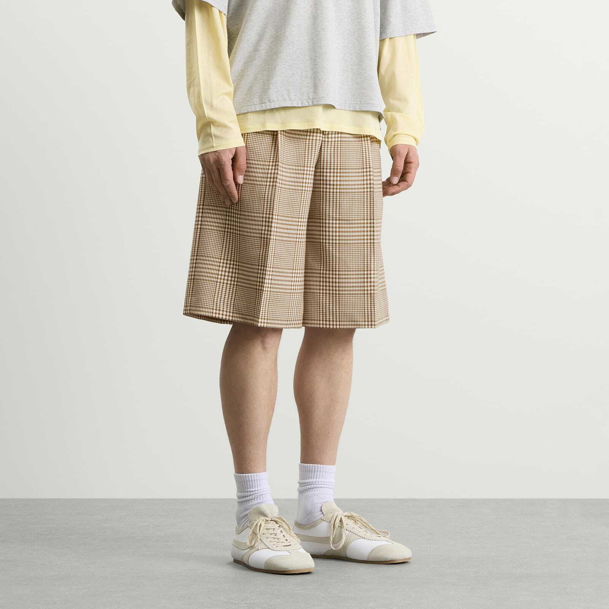 AMI Paris Men's Prince of Wales Check Tailored Short in Caramel/Blanc Creme