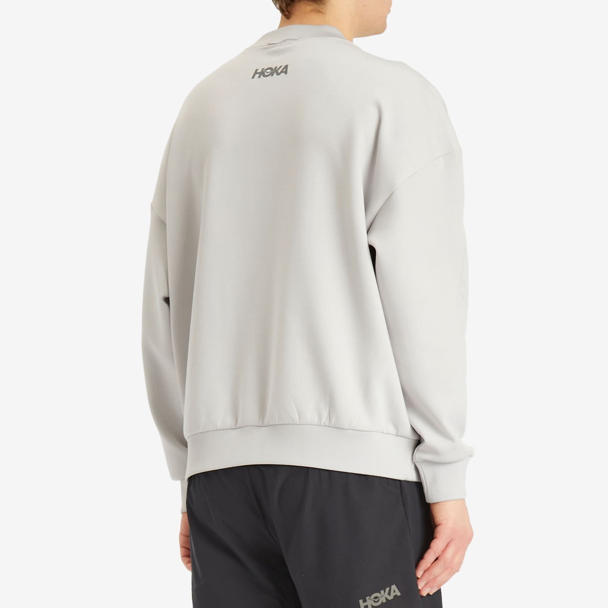 HOKA ONE ONE Men's M Kaitoro Knit Crew in Stardust
