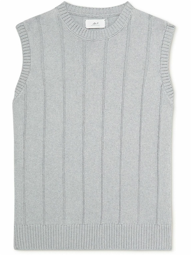 Photo: Mr P. - Open-Knit Cotton Vest - Gray