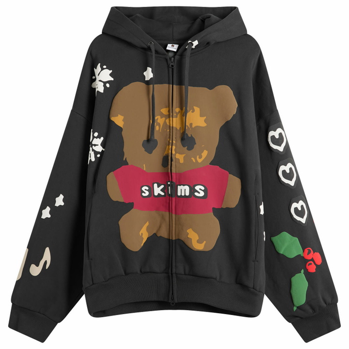 Photo: SKIMS Men's x Cactus Plant Flea Market Hoodie in Onyx Teddy Bear Print
