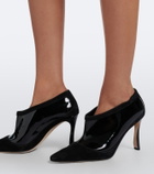 Manolo Blahnik Ters suede and patent leather pumps