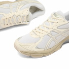 Asics GT-2160 Sneaker in White/Cream