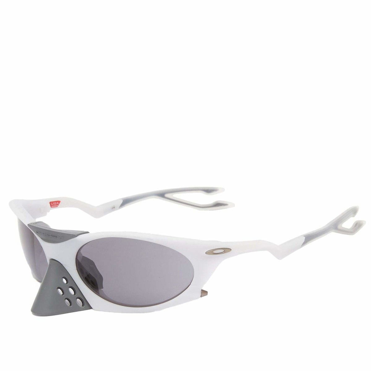 Oakley Plantaris Sunglasses in Matte Vapor/Prizm Grey 
