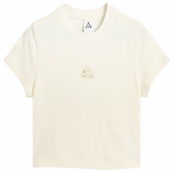 Photo: Nike Women's ACG Baby Lungs T-Shirt in Pale Ivory/Lt Khaki/Parachute Beige