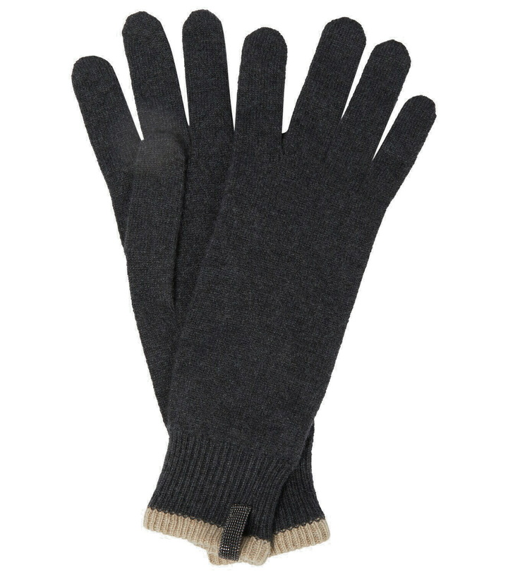 Photo: Brunello Cucinelli - Cashmere gloves