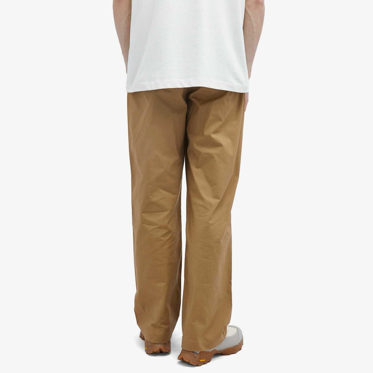 ROA Men's Oversized Chino Trousers in Brown ROA
