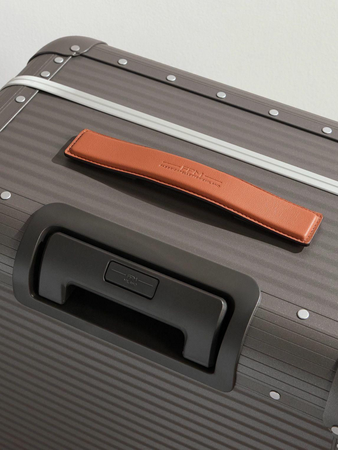 FPM Milano - Bank Spinner 68cm Leather-Trimmed Aluminium Spinner Suitcase