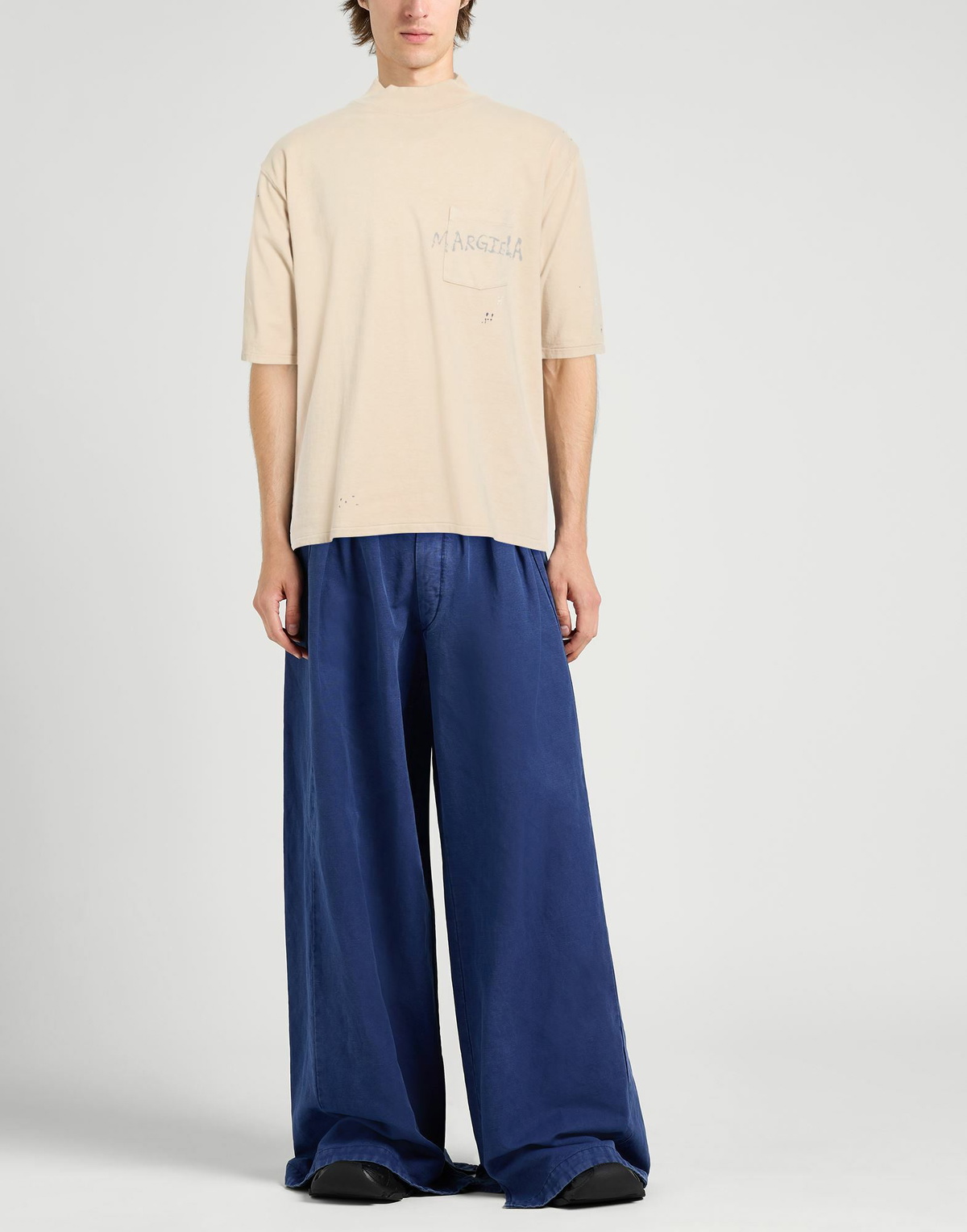 Maison Margiela Mens T-shirt in Beige